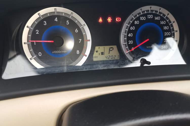 Used Toyota Corolla EX 2013 1.6L Automatic Excellence Edition Odometer Close Up