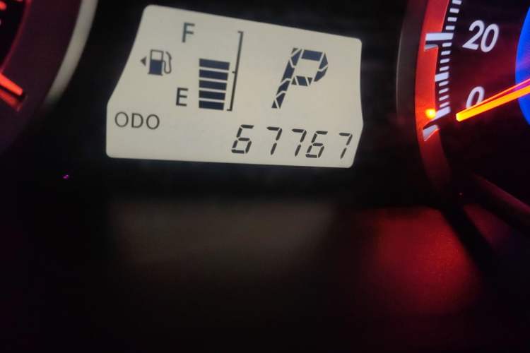 Used Toyota Corolla EX 2013 1.6L Automatic Excellence Edition Odometer Close Up