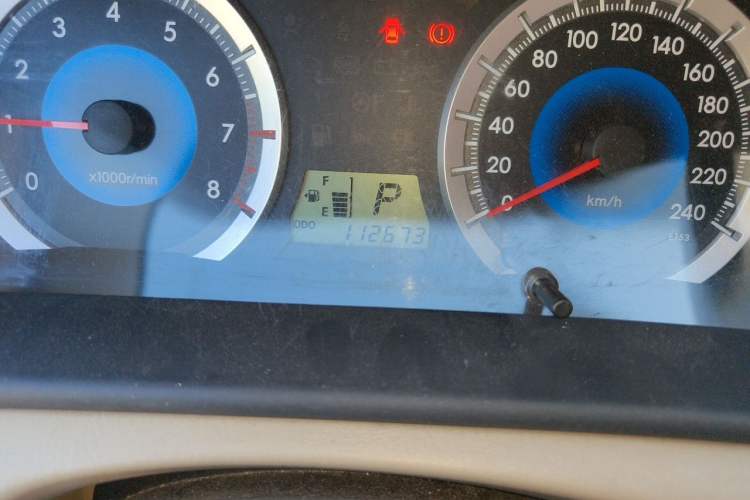 Used Toyota Corolla EX 2013 1.6L Automatic Luxury Edition Odometer Close Up