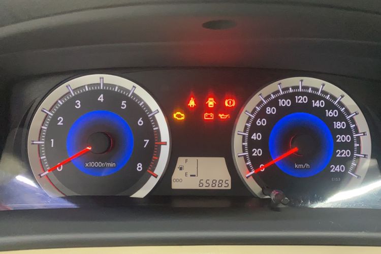 Used Toyota Corolla EX 2013 1.6L Manual Luxury Edition Odometer Close Up