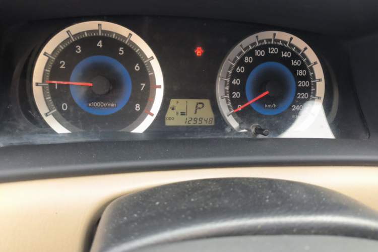 Used Toyota Corolla EX 2013 1.6L Automatic Luxury Edition Odometer Close Up