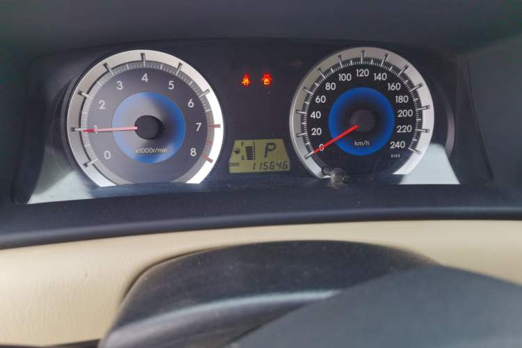 Used Toyota Corolla EX 2013 1.6L Automatic Excellence Edition Odometer Close Up