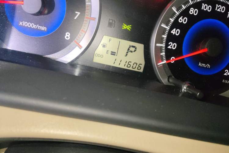 Used Toyota Corolla EX 2013 1.6L Automatic Excellence Edition Odometer Close Up