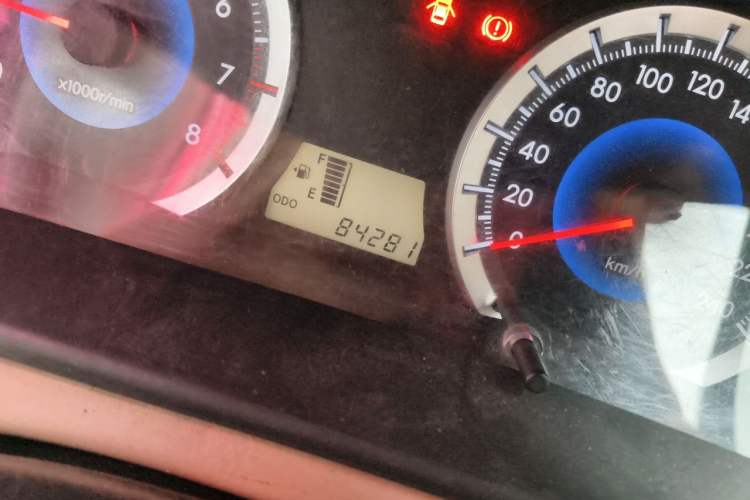 Used Toyota Corolla EX 2013 1.6L Manual Luxury Edition Odometer Close Up