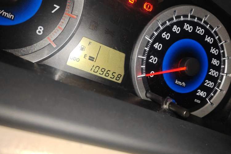 Used Toyota Corolla EX 2013 1.6L Manual Luxury Edition Odometer Close Up