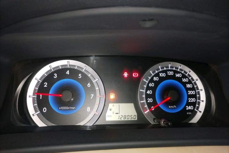 Used Toyota Corolla EX 2013 1.6L Manual Luxury Edition Odometer Close Up