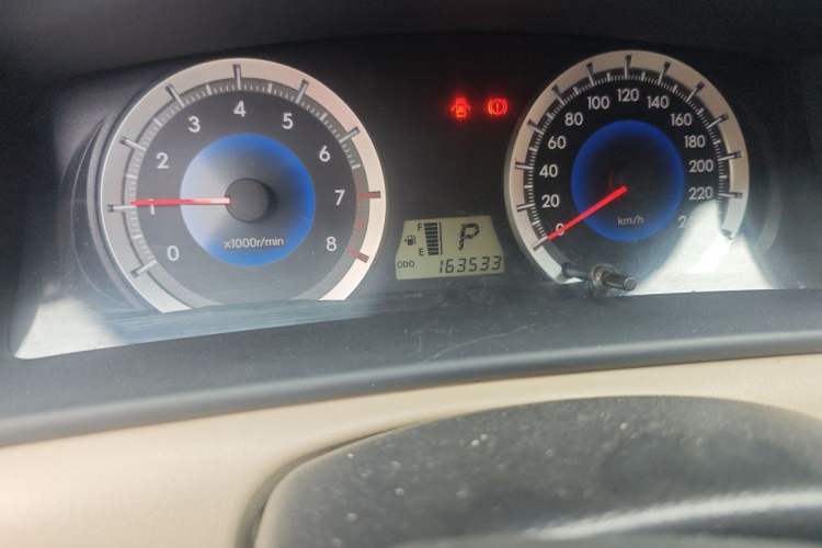 Used Toyota Corolla EX 2013 1.6L Automatic Excellence Edition Odometer Close Up