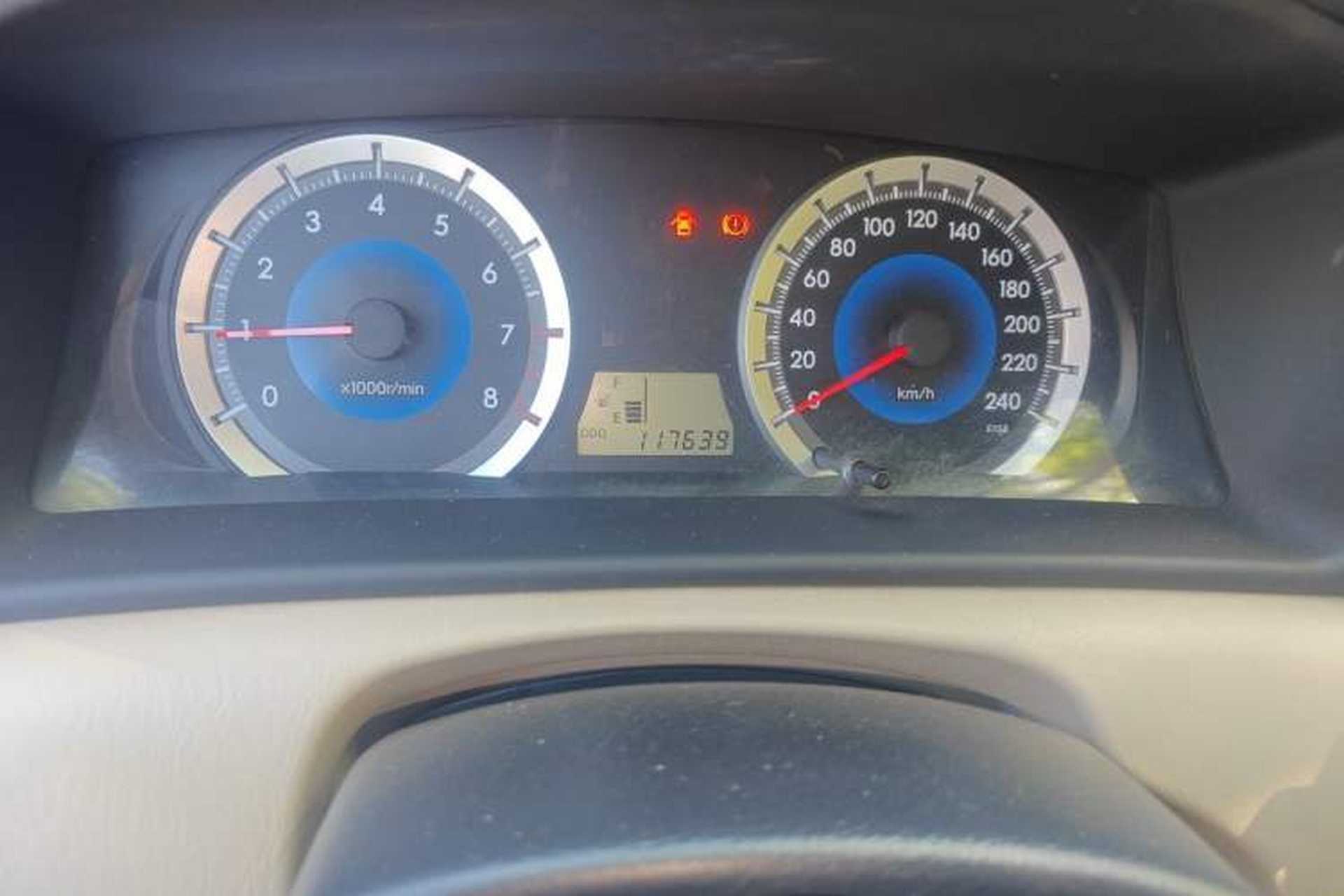 Used Toyota Corolla EX 2013 1.6L Manual Luxury Edition Odometer Close Up