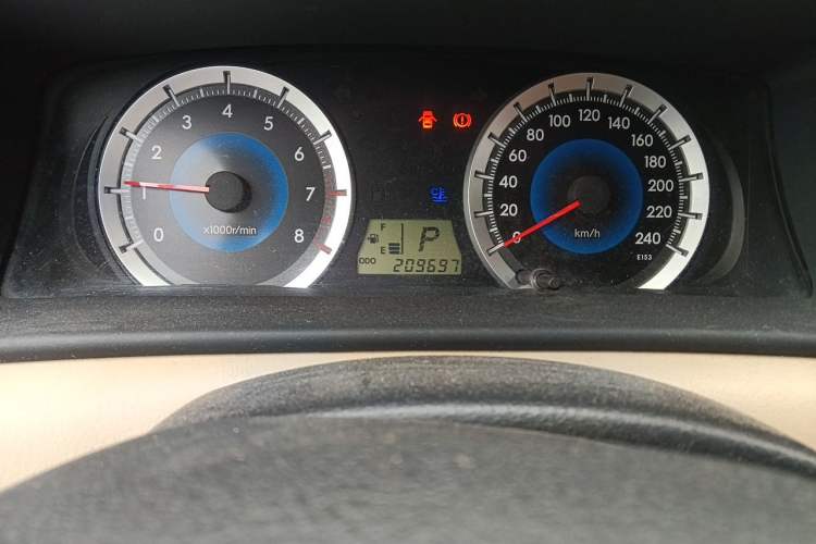 Used Toyota Corolla EX 2013 1.6L Automatic Excellence Edition Odometer Close Up