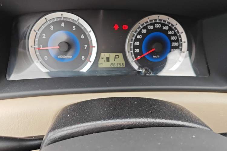Used Toyota Corolla EX 2013 1.6L Automatic Luxury Edition Odometer Close Up