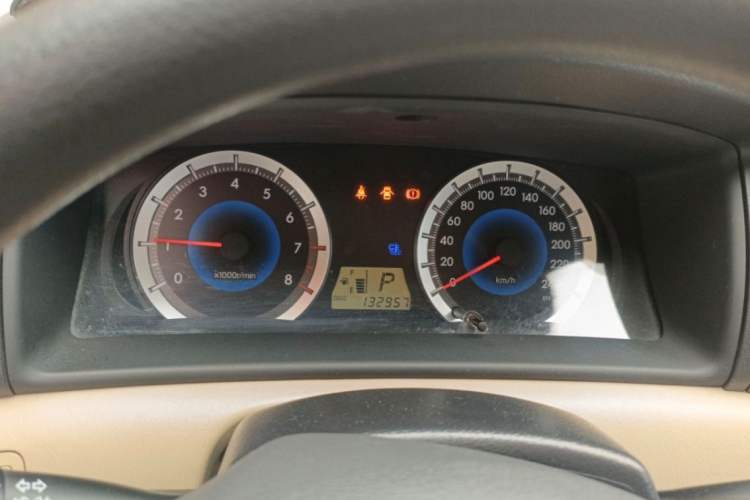Used Toyota Corolla EX 2013 1.6L Automatic Excellence Edition Odometer Close Up