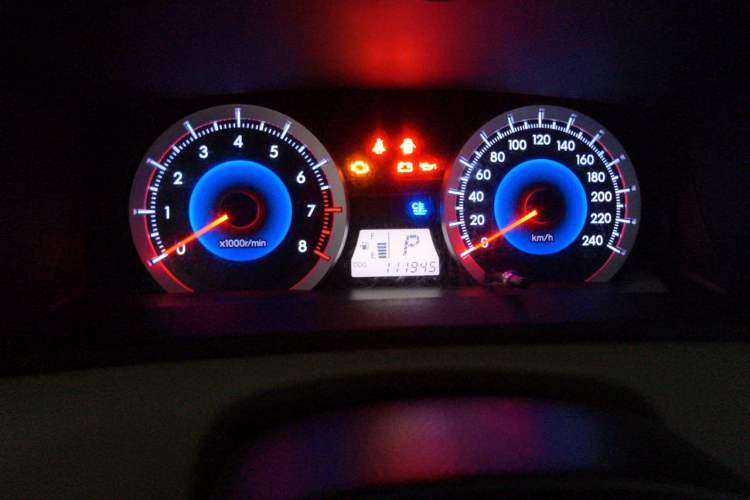 Used Toyota Corolla EX 2013 1.6L Automatic Luxury Edition Odometer Close Up