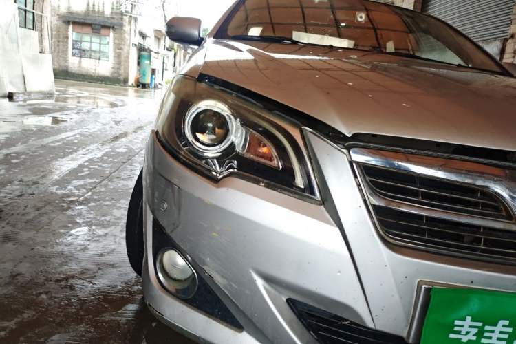 Used Toyota Corolla EX 2013 1.6L Automatic Luxury Edition Right Front Headlight