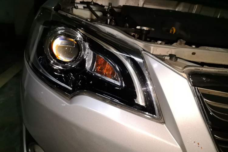 Used Toyota Corolla EX 2013 1.6L Automatic Luxury Edition Right Front Headlight