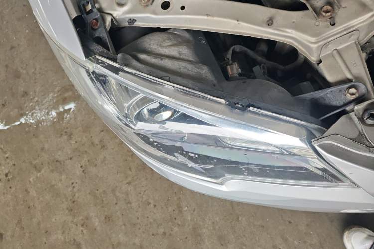 Used Toyota Corolla EX 2013 1.6L Automatic Luxury Edition Right Front Headlight