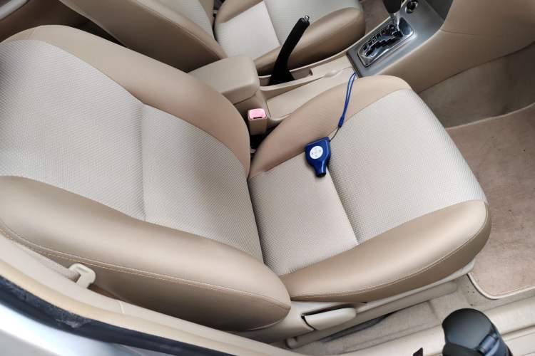 Used Toyota Corolla EX 2013 1.6L Automatic Excellence Edition Right Front Seat