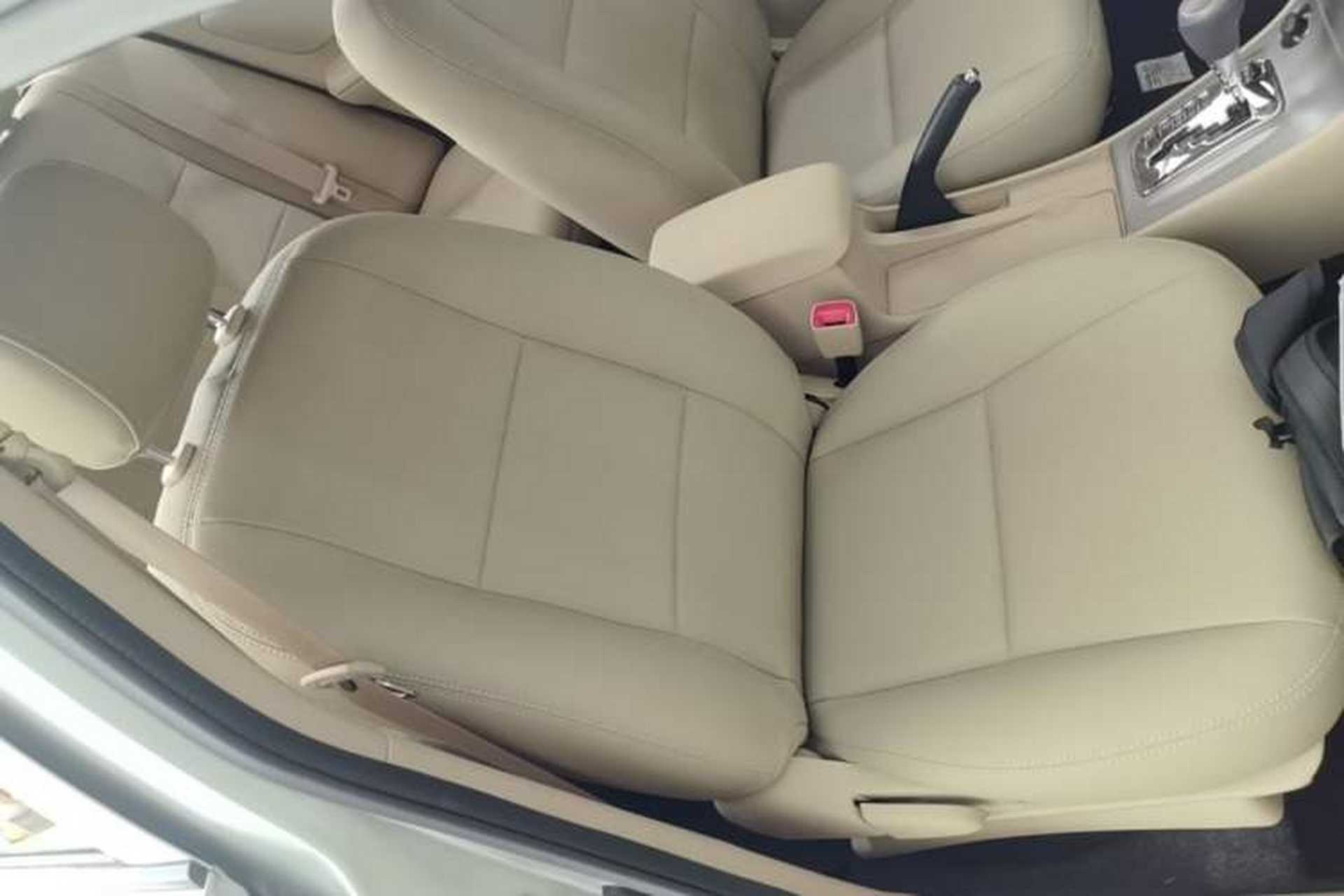 Used Toyota Corolla EX 2013 1.6L Automatic Excellence Edition Right Front Seat