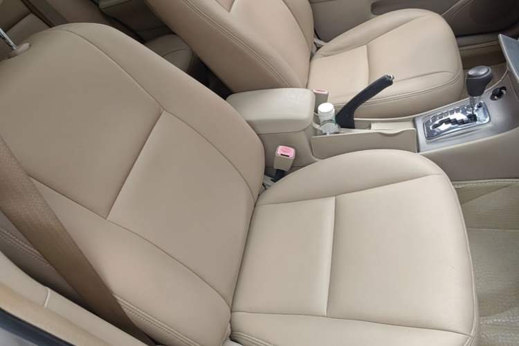 Used Toyota Corolla EX 2013 1.6L Automatic Excellence Edition Right Front Seat