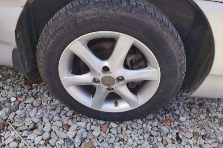 Used Toyota Corolla EX 2013 1.6L Automatic Excellence Edition Right Front Wheel Hub