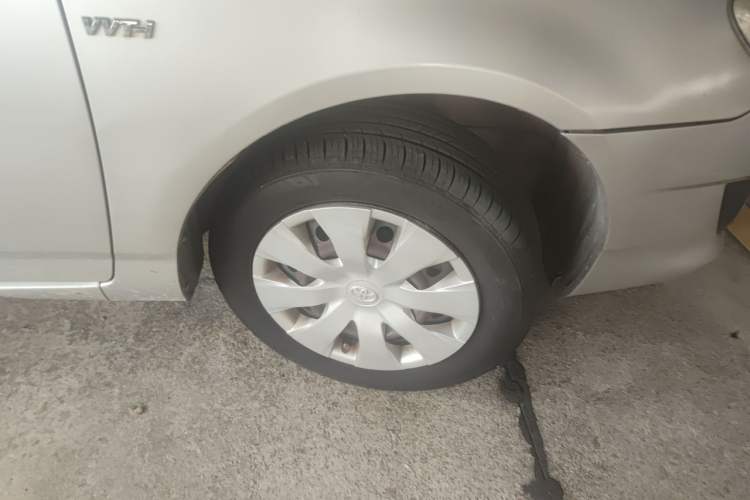 Used Toyota Corolla EX 2013 1.6L Automatic Excellence Edition Right Front Wheel Hub