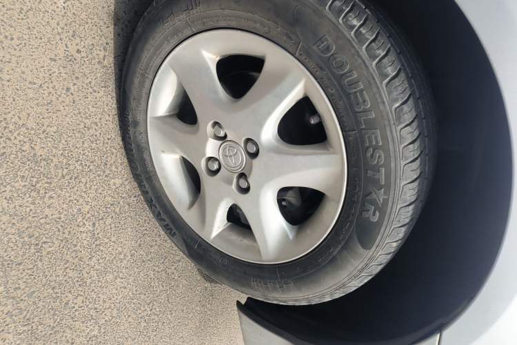 Used Toyota Corolla EX 2013 1.6L Automatic Luxury Edition Right Front Wheel Hub