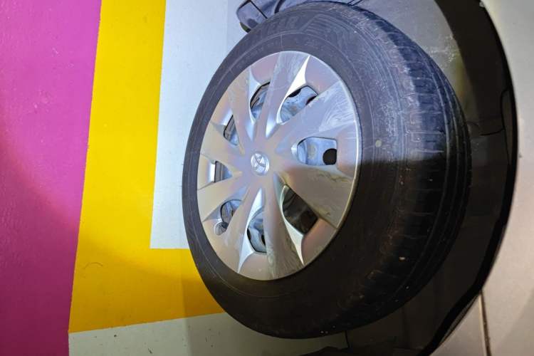 Used Toyota Corolla EX 2013 1.6L Manual Excellence Edition Right Front Wheel Hub
