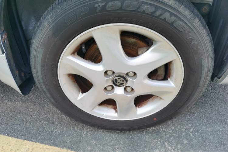 Used Toyota Corolla EX 2013 1.6L Automatic Excellence Edition Right Front Wheel Hub