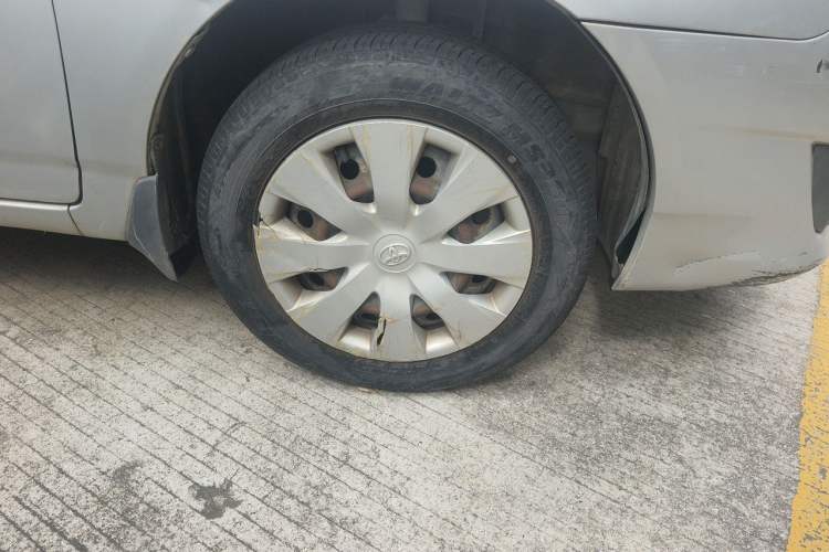 Used Toyota Corolla EX 2013 1.6L Automatic Excellence Edition Right Front Wheel Hub