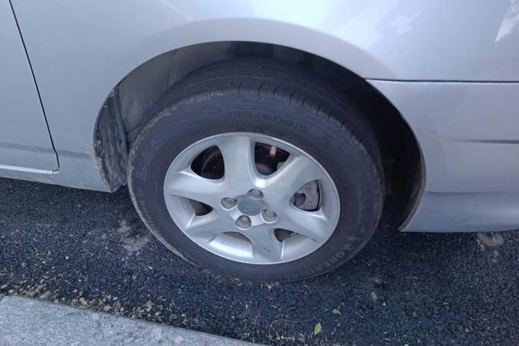 Used Toyota Corolla EX 2013 1.6L Manual Luxury Edition Right Front Wheel Hub