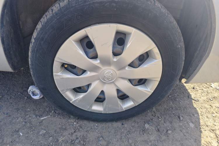 Used Toyota Corolla EX 2013 1.6L Manual Excellence Edition Right Front Wheel Hub