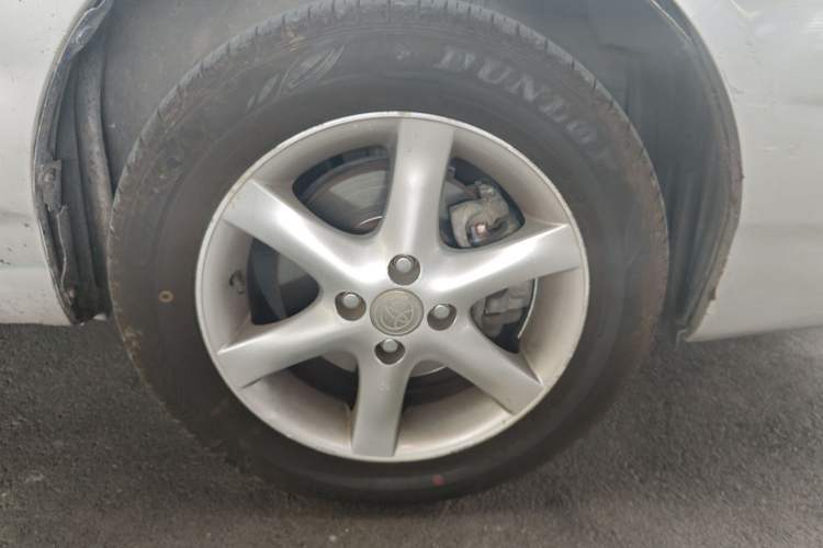 Used Toyota Corolla EX 2013 1.6L Automatic Luxury Edition Right Front Wheel Hub