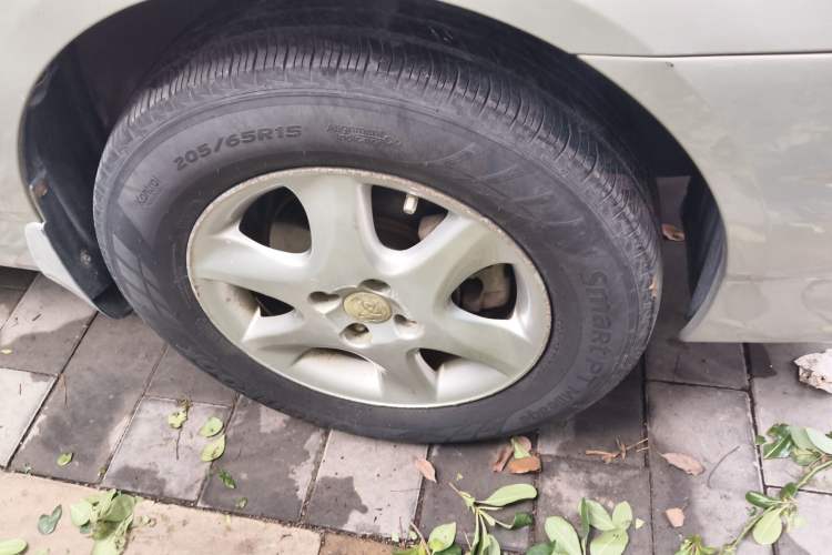 Used Toyota Corolla EX 2013 1.6L Manual Excellence Edition Right Front Wheel Hub