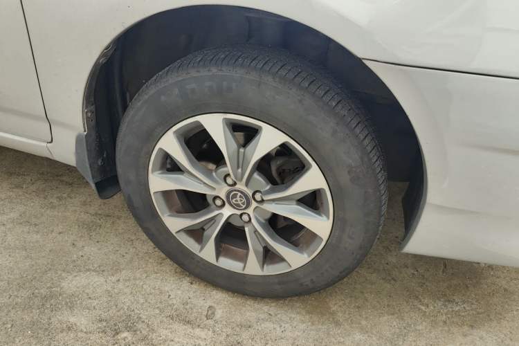 Used Toyota Corolla EX 2013 1.6L Manual Value Edition Right Front Wheel Hub