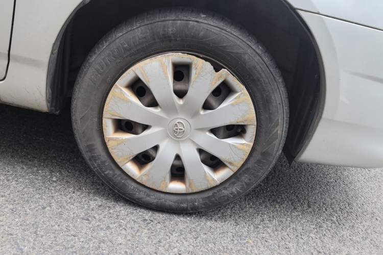 Used Toyota Corolla EX 2013 1.6L Automatic Excellence Edition Right Front Wheel Hub