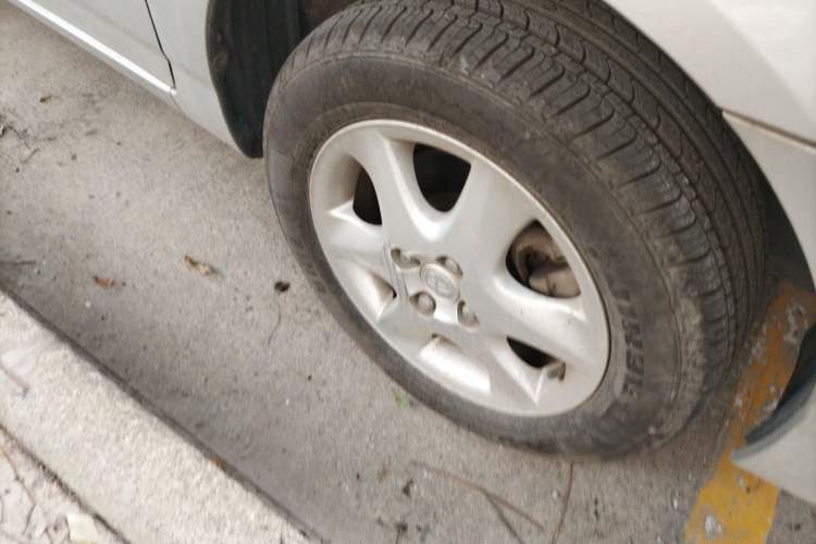 Used Toyota Corolla EX 2013 1.6L Automatic Luxury Edition Right Front Wheel Hub