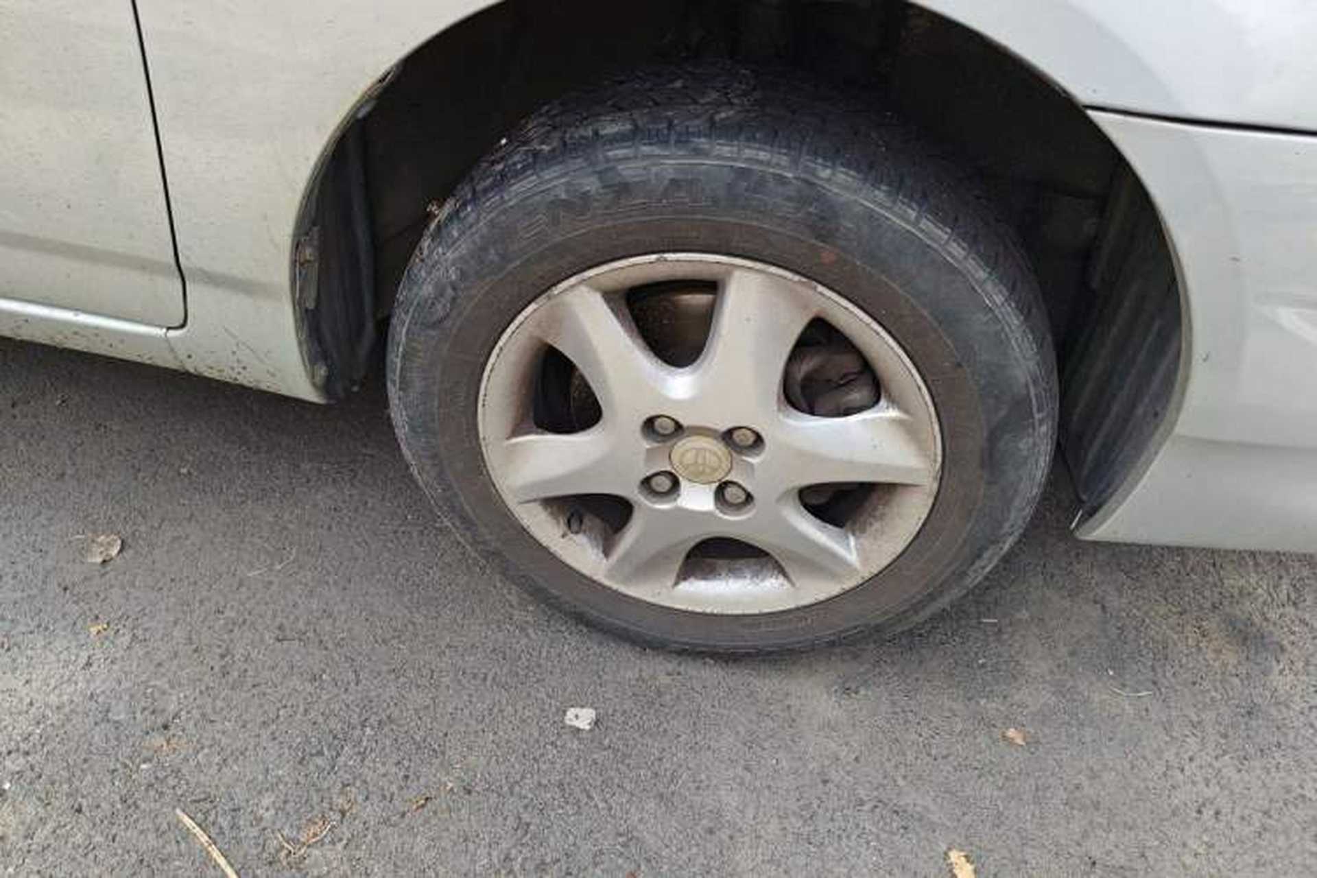 Used Toyota Corolla EX 2013 1.6L Automatic Excellence Edition Right Front Wheel Hub