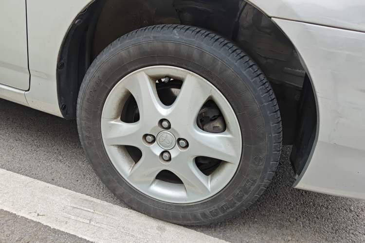 Used Toyota Corolla EX 2013 1.6L Automatic Luxury Edition Right Front Wheel Hub
