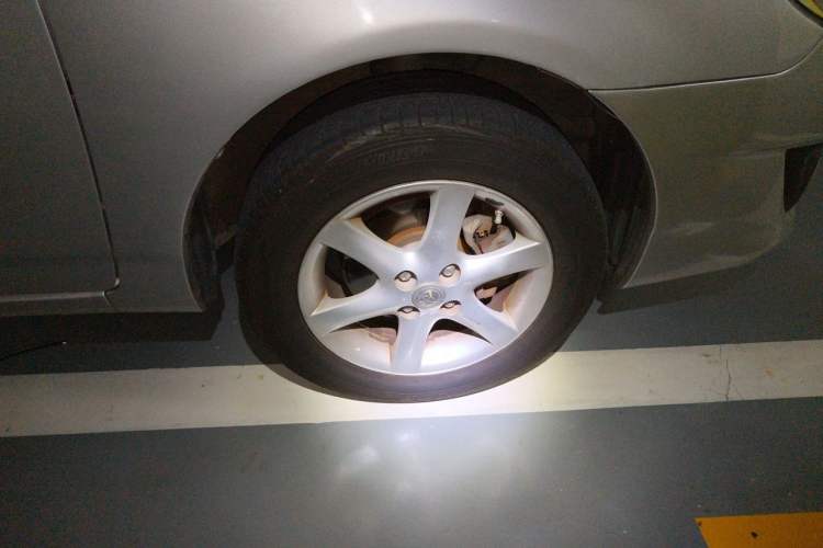 Used Toyota Corolla EX 2013 1.6L Automatic Luxury Edition Right Front Wheel Hub