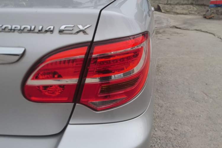 Used Toyota Corolla EX 2013 1.6L Automatic Excellence Edition Right Rear Taillight