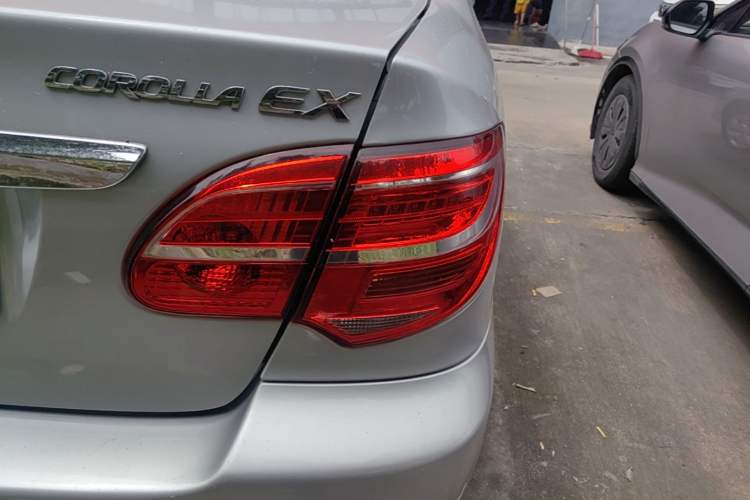 Used Toyota Corolla EX 2013 1.6L Automatic Excellence Edition Right Rear Taillight