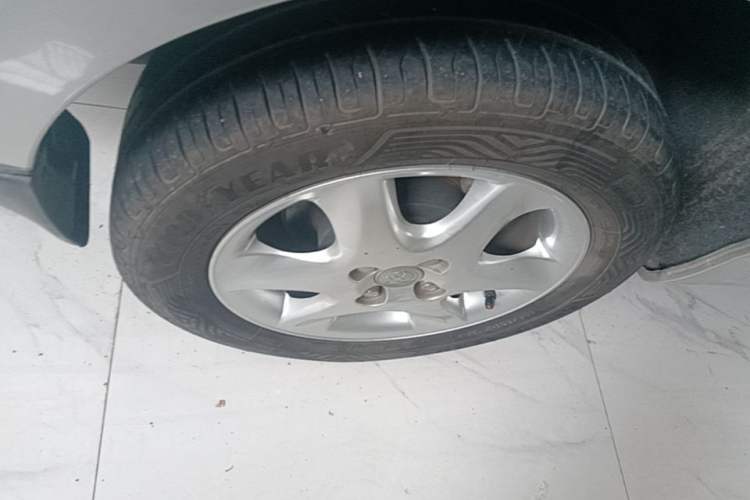 Used Toyota Corolla EX 2013 1.6L Automatic Excellence Edition Right Rear Wheel Hub