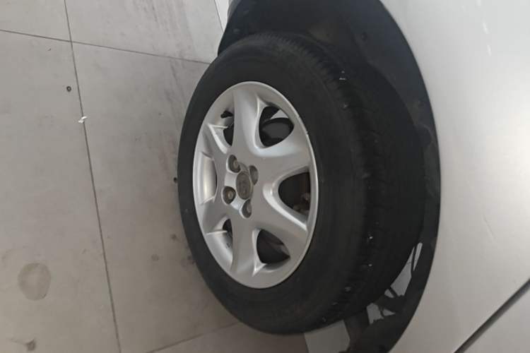 Used Toyota Corolla EX 2013 1.6L Automatic Luxury Edition Right Rear Wheel Hub