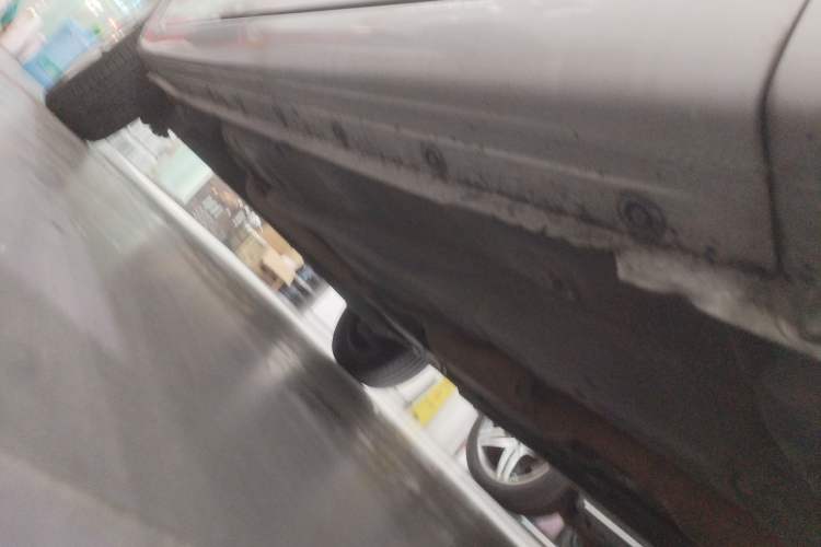 Used Toyota Corolla EX 2013 1.6L Automatic Excellence Edition Right Side Sill