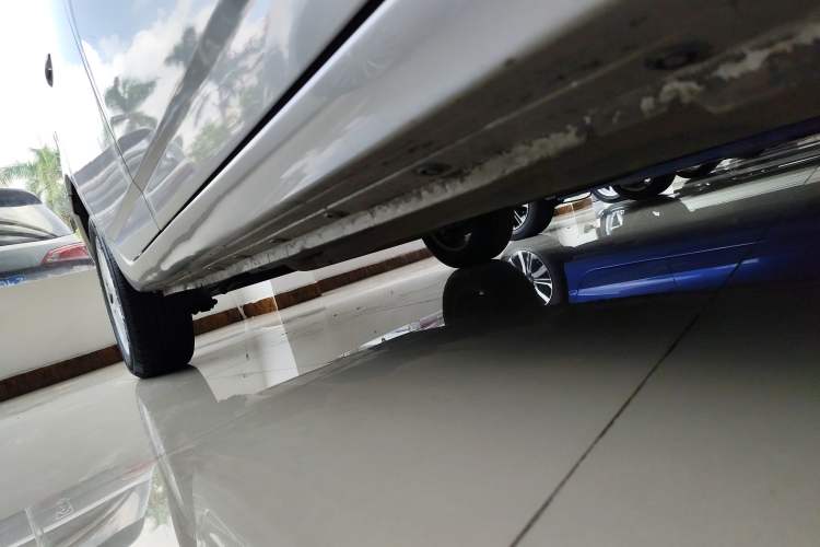 Used Toyota Corolla EX 2013 1.6L Automatic Excellence Edition Right Side Sill