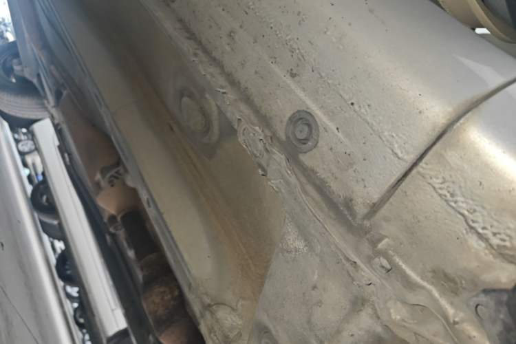 Used Toyota Corolla EX 2013 1.6L Automatic Luxury Edition Right Side Sill
