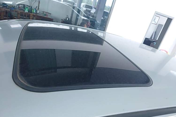 Used Toyota Corolla EX 2013 1.6L Automatic Excellence Edition Roof
