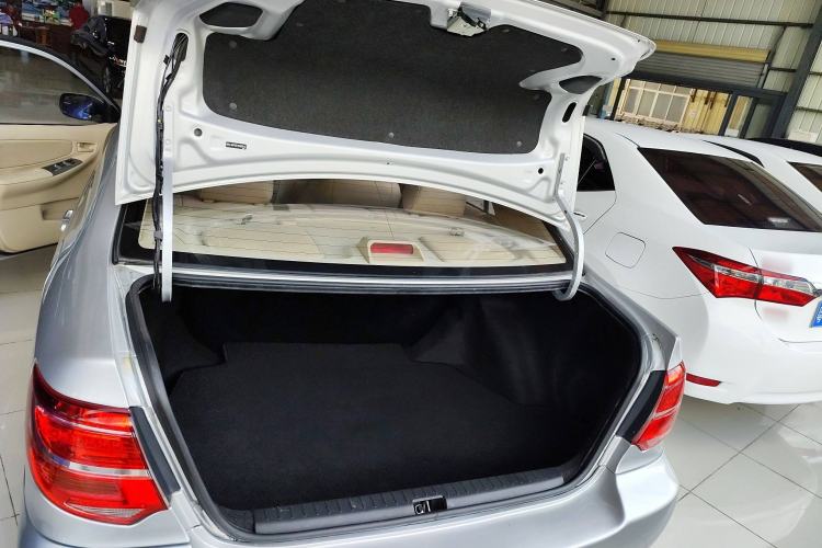 Used Toyota Corolla EX 2013 1.6L Automatic Excellence Edition Trunk