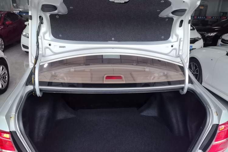 Used Toyota Corolla EX 2013 1.6L Automatic Excellence Edition Trunk