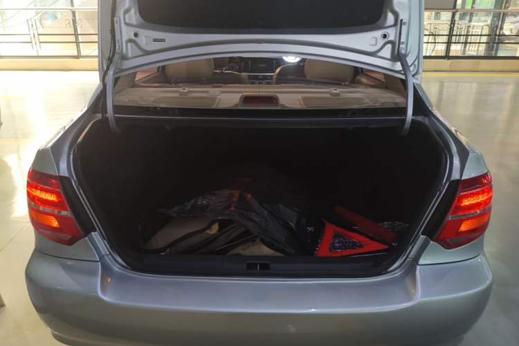 Used Toyota Corolla EX 2013 1.6L Automatic Excellence Edition Trunk