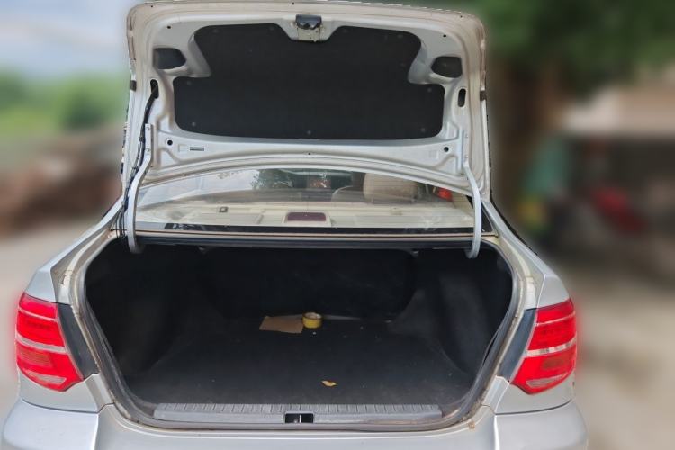 Used Toyota Corolla EX 2013 1.6L Automatic Luxury Edition Trunk